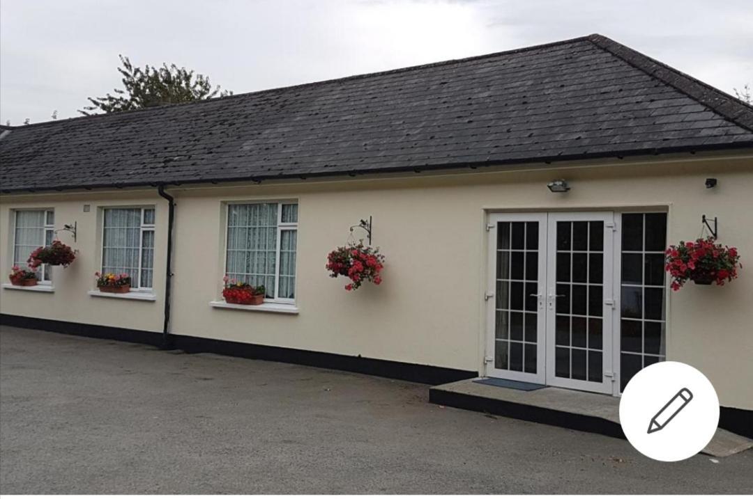 Mullaghbeag Lodge Navan Exterior photo